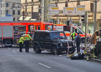 Bus crash blaze kills 38 in Tanzania