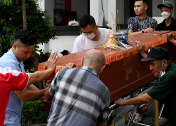 28 dead after tourist boat capsizes in Vietnam's Ha Long Bay