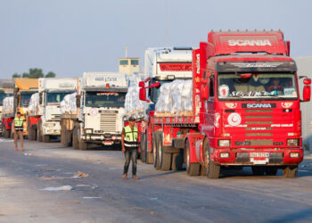 Aid trucks begin entering Gaza from Egypt