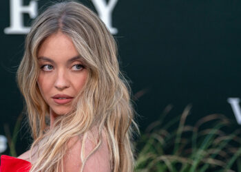 American Eagle 'jeans' campaign that stars Sydney Sweeney under fire