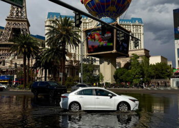 At least 13 dead, 20 missing in Texas flash flood