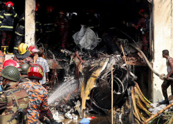 At least 16 killed as Bangladesh fighter jet crashes into school