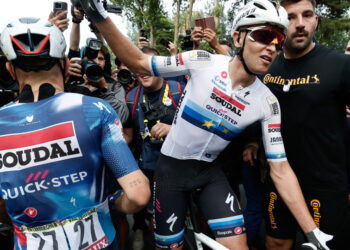 Belgian Merlier wins crash-marred Tour de France dash to Dunkirk