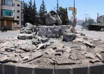 Israel threatens to step up strikes in Syria to protect Druze