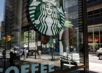 Starbucks reports drop in quarterly profits