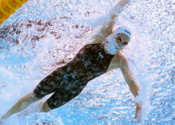 US swimming team hit with stomach bug at Singapore worlds