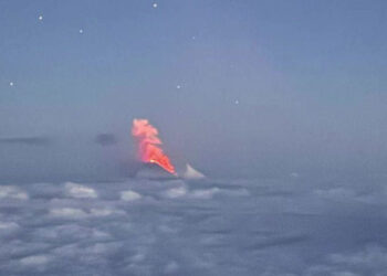 Volcano erupts after quake in Russia's far east