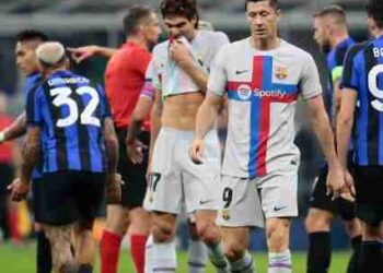 برشلونة يسقط أمام الانتر و يواجه خطر الخروج من دور المجموعات مجددا!