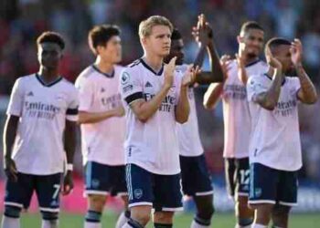 حصاد الجولة الثالثة من الدوري الانجليزي 2022/2023: أرسنال ينفرد بالصدارة في جولة سقوط الكبار.