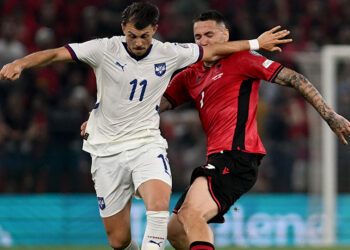 الشارقة الإماراتي يتعاقد مع الألباني ماناي