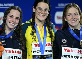 مونديال السباحة: الأسترالية كايلي ماكيون تحرز ذهبية سباق 100 م ظهرا