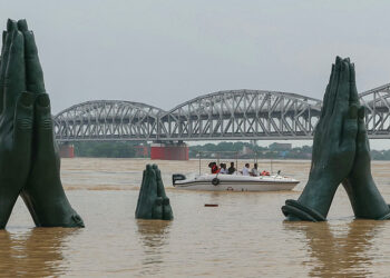 100 missing after flash flood washes out Indian Himalayan town