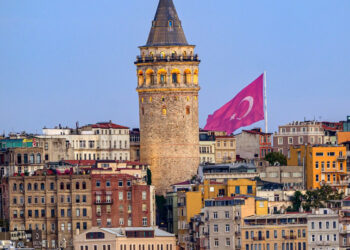 6.1-magnitude quake hits western Turkey