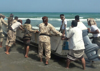 76 dead, dozens missing after migrant boat sinks off Yemen