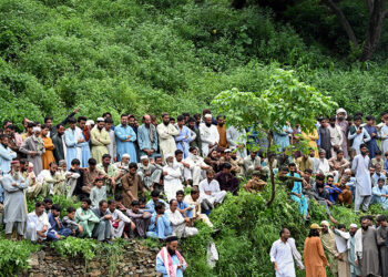 Death toll from northern Pakistan monsoon floods hits almost 400