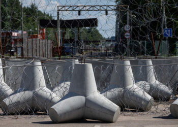 Poland extends checks on border with Germany