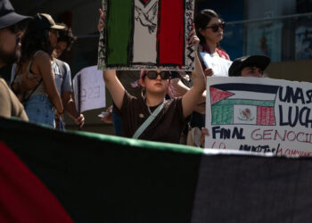 Trump demands $1bn from University of California over UCLA protests