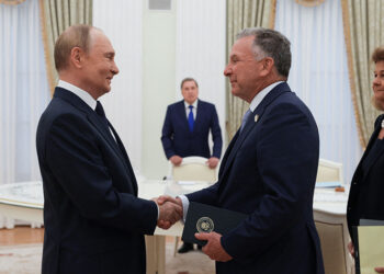 Trump hails envoy talks with Putin, but new sanctions still due