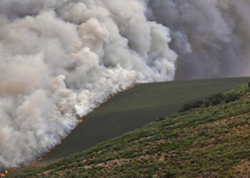 Two killed fighting fires in Spain and Portugal