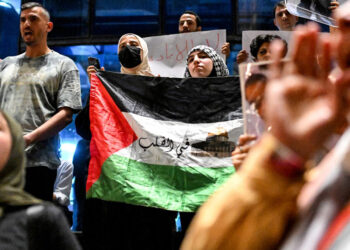 Arab bloc says no peace without end to 'hostile' Israel actions