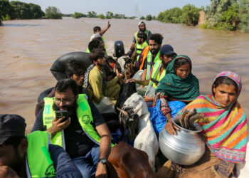Rescue boat capsizes in Pakistan, killing five