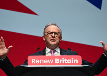 Starmer warns UK Labour in 'fight of our lives' as party meets