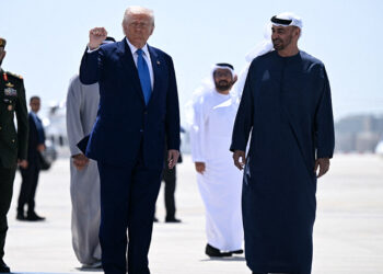 Trump hints at 'something special' in Middle East talks