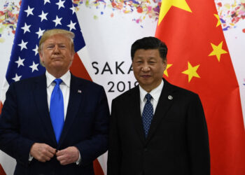 Trump says to meet Xi at S.Korea summit, travel to China