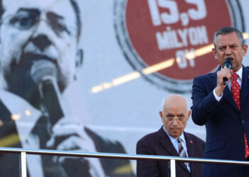 Turkey opposition defiant after court ousts party's Istanbul head