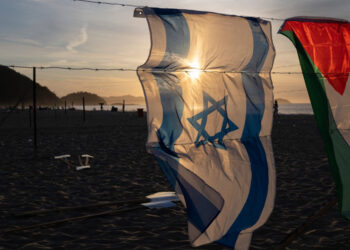 Gazans hail Trump ceasefire call as Hamas agrees to free hostages