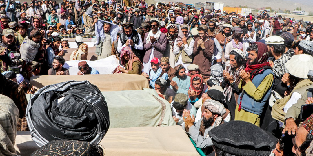 Gunmen kill Pakistan militia chief, five others