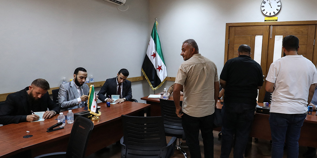 Hundreds of Syrians in Libya take up offer of free tickets home