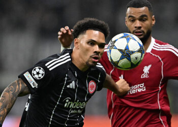Liverpool end losing streak with thumping win at Eintracht Frankfurt