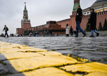 Ukrainian strike kills two in Russian border city