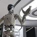 Humanoid robots to trial guiding crowds at Chinese border crossings