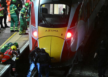Nine suffer 'life-threatening injuries' in UK train stabbing: police