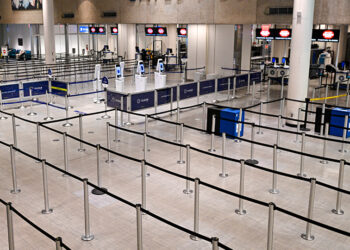 US to begin canceling flights from Friday as govt shutdown drags