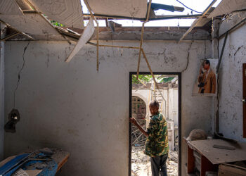 Cambodia-Thailand clashes spread on border as toll rises