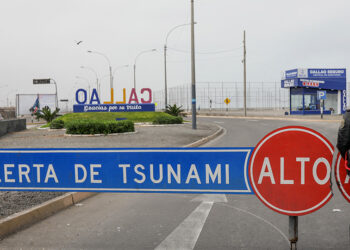 Japan lifts tsunami warning after magnitude 6.7 quake