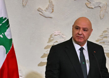 Lebanon president says Israel talks to resume December 19