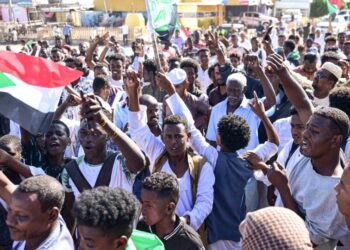 Trapped, starving and afraid in besieged Sudan city