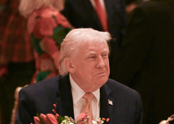 Trump takes Christmas Eve shot at 'radical left scum'