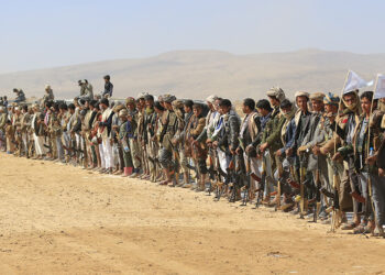 Yemen govt asks Saudi-led coalition to take military measures to support it