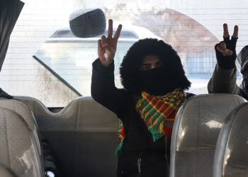 Iraqi Kurds Travel to Syria to Support Kurdish Forces Amid Army Offensive