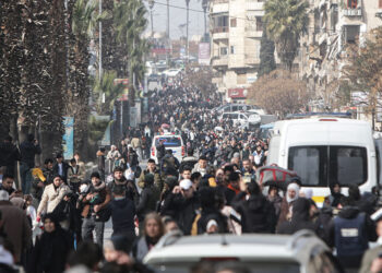 Syrian army shells Aleppo Kurdish areas after civilians flee