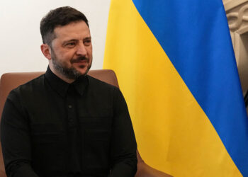 Zelensky Confirms Invitation to Trump's 'Board of Peace', Hesitant on Russian Inclusion