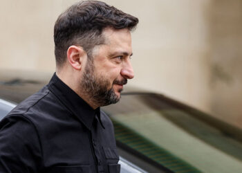 Zelensky Travels to Davos for World Economic Forum, Expected to Meet Trump