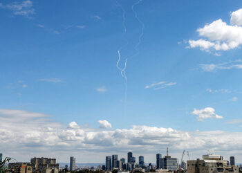 US embassy in Bahrain to close due to 'ongoing missile strikes'