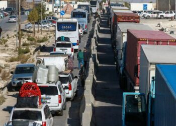 ban on non-Syrian trucks - حظر الشاحنات غير السورية