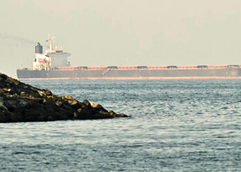 China expresses 'gratitude' after three ships transit Hormuz strait